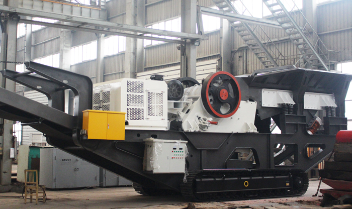 Crawler type fine crushing mobile crushing station